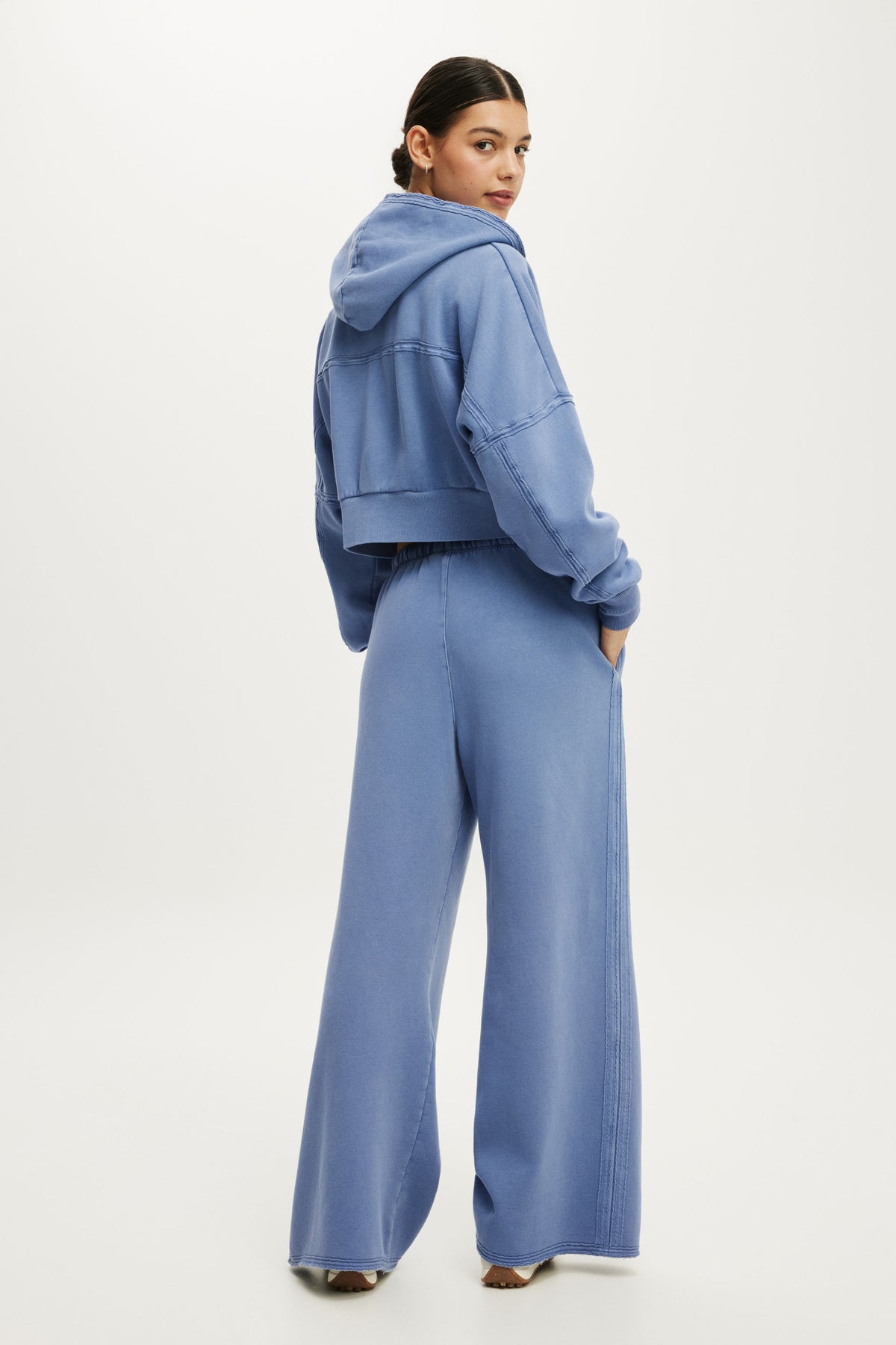 Active Raw Edge Wide Leg Sweatpant