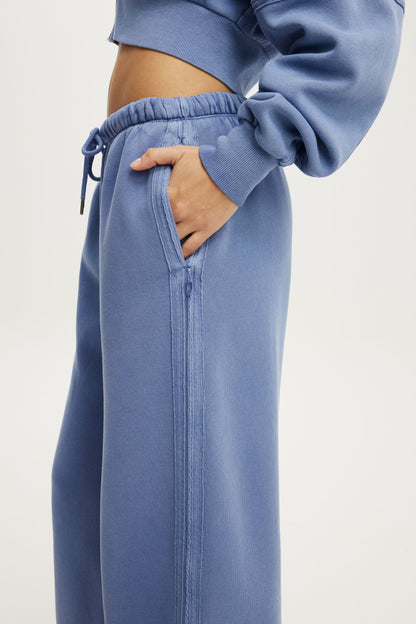 Active Raw Edge Wide Leg Sweatpant