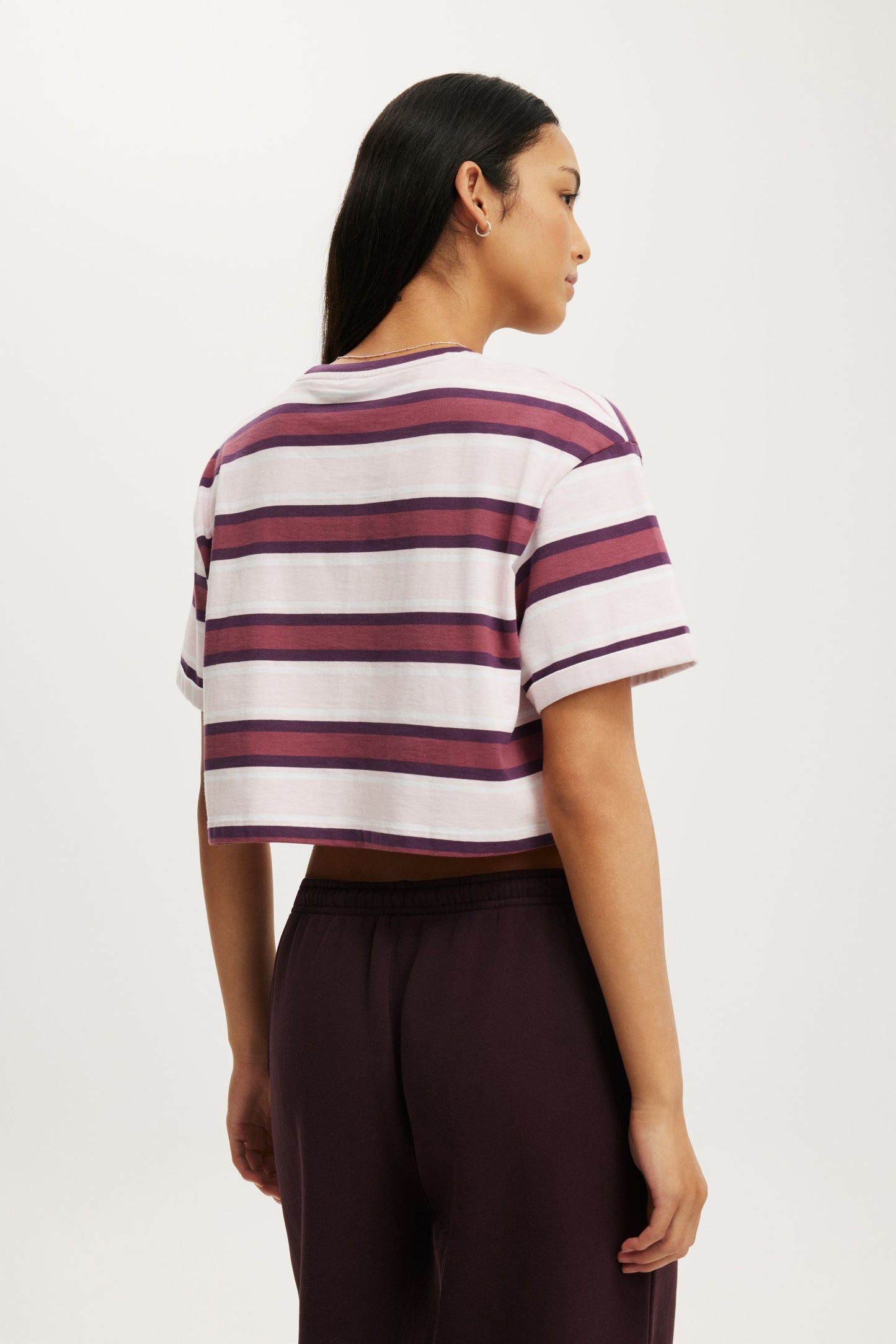 Cropped Graphic Active Tee