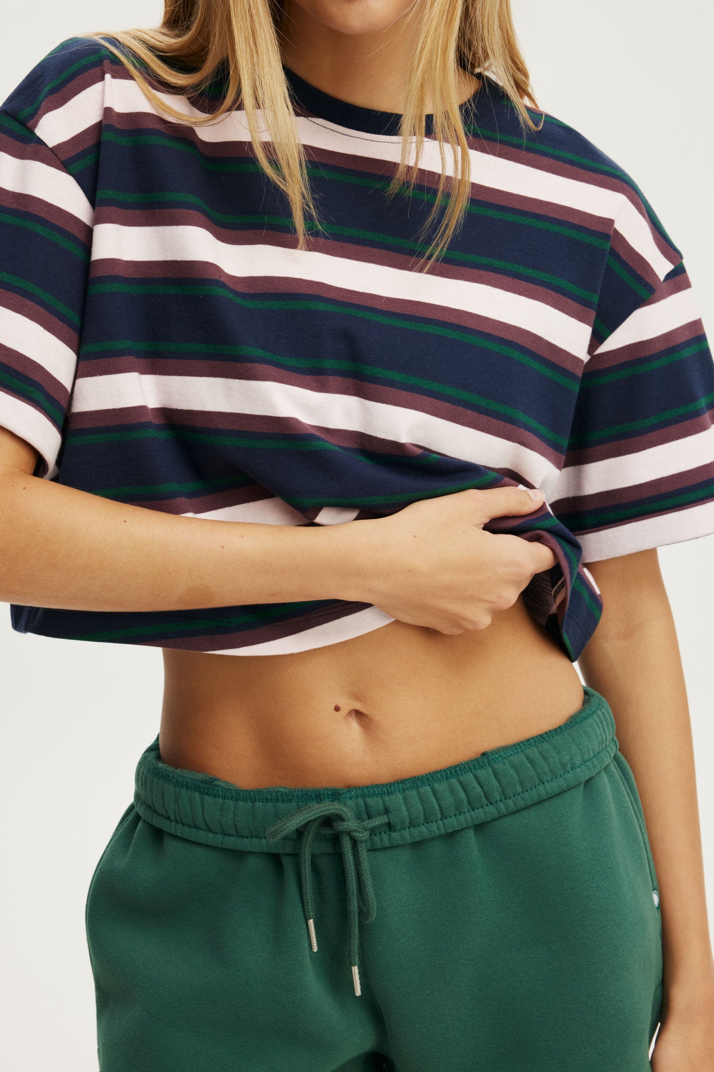 Cropped Graphic Active Tee