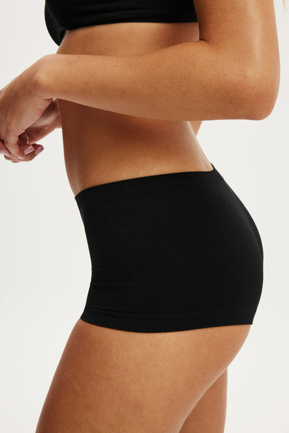 Seamless Low Rise Boyshort Brief