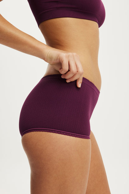 Seamless Low Rise Boyshort Brief