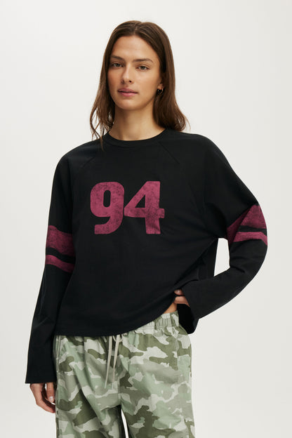 Active Graphic Raglan Tee