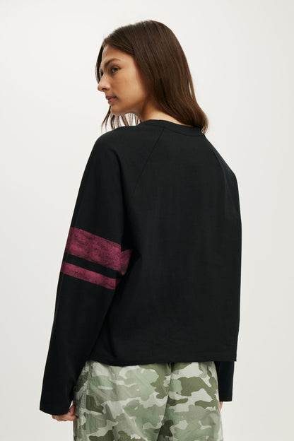 Active Graphic Raglan Tee