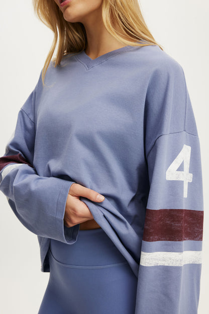 Active Graphic V-Neck Ls Tee
