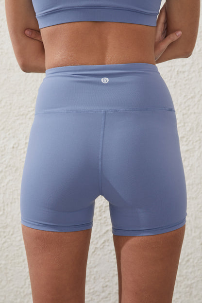 Highwaisted Shortie Short