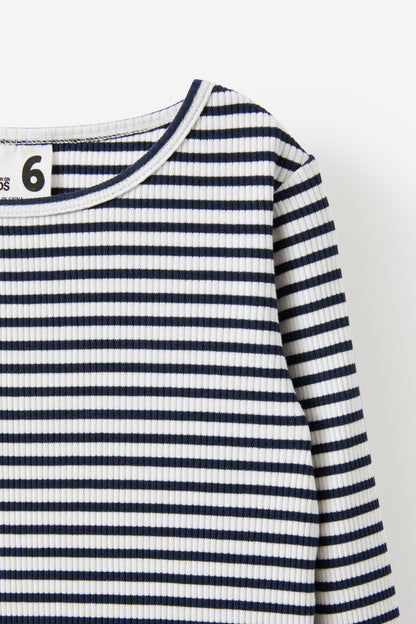 Fitted Ls Essential Top
